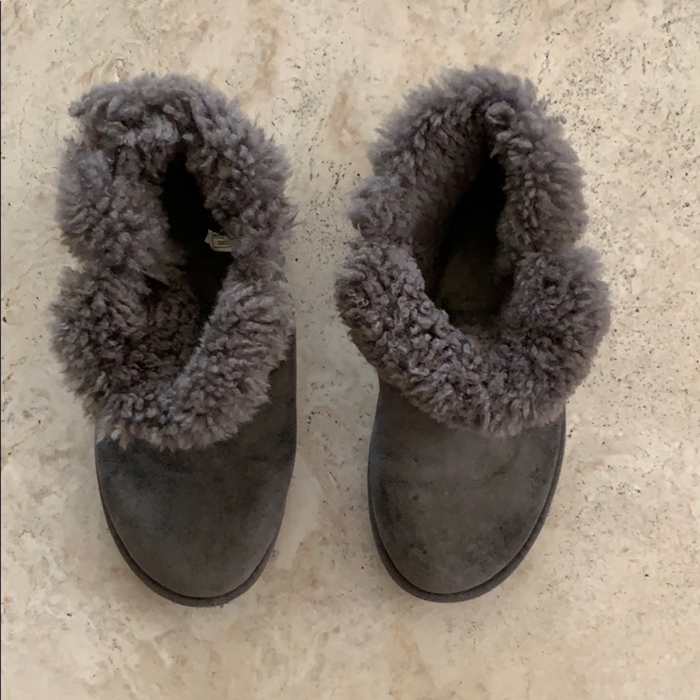 UGG charcoal bootie Size7